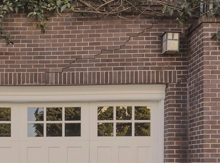 Professional crawl space repair contractors